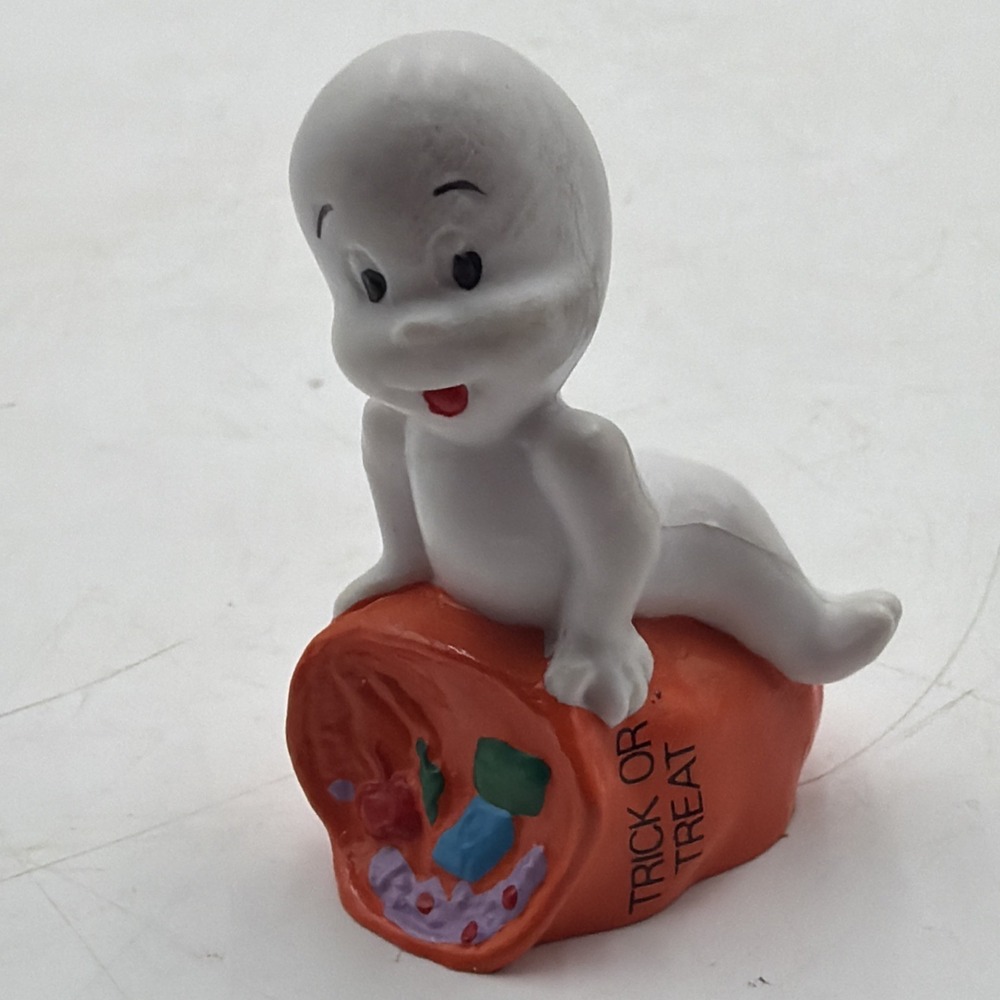 Rare Casper The Friendly Ghost Sitting Top Of Trick Or Treat Bag Applause 1988
